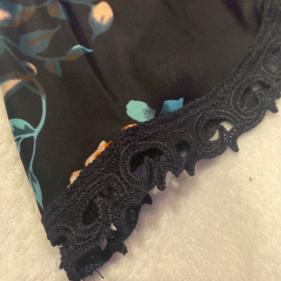 INSEPARABLE Floral Shirt Bell Sleeves Size M - Picture 3 of 12